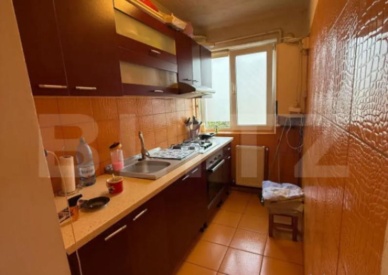 Apartament 2 camere ,renovat , zona micro 4 - 5