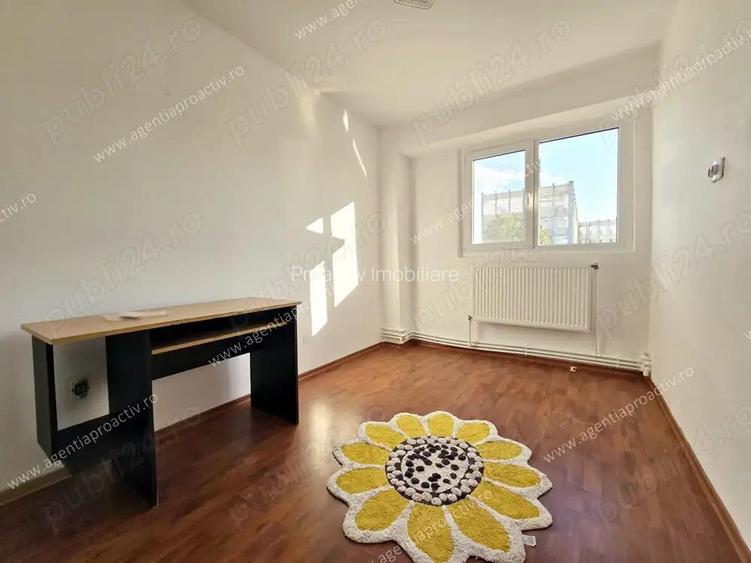 Apartament cu 4 camere, vedere spre Dunare