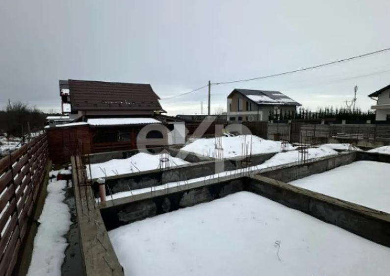 Teren 445 cu fundatie de casa mare + o Casuta locuibila mode - 6