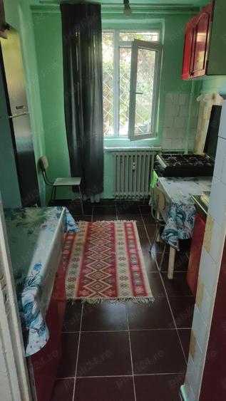 Inchiriez apartament 3 camere proprietar - 4