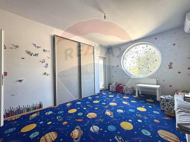 Casă / Vilă spațioasă de închiriat – Militari, zona Moinești - 6