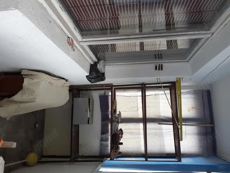 Vanzare Apart.1 cam. cf.1 dec., et. 4 din 8 cu lift, supr.utila 37.mp., zona Bariera-Calarasilor - 10