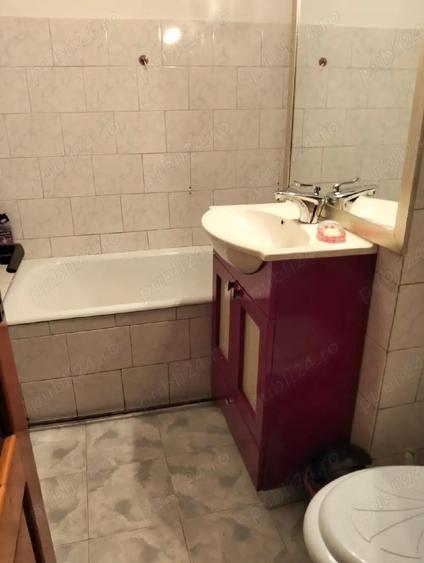 proprietar inchiriez apartament cu doua camere decomandat - 3
