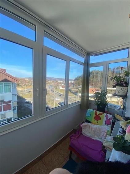 APARTAMENT 2 CAMERE, 2 BALCOANE DE VANZARE IN ONESTI ,CARTIER MAL - 2