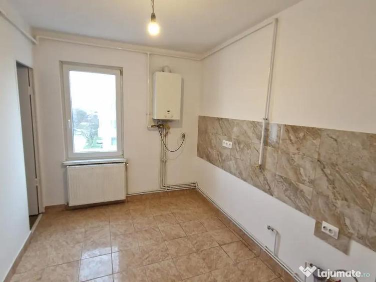 Apartament de vanzare 2 camere central Tarnaveni - 6