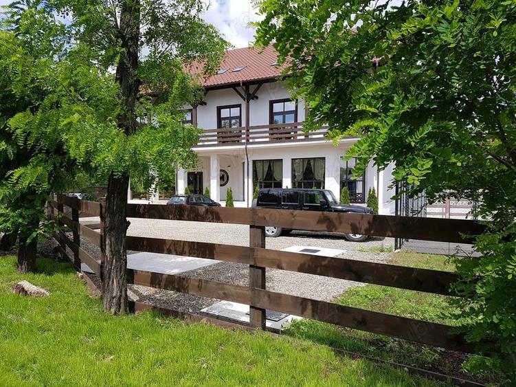 Vand Centru Sportiv - Pensiune - 10