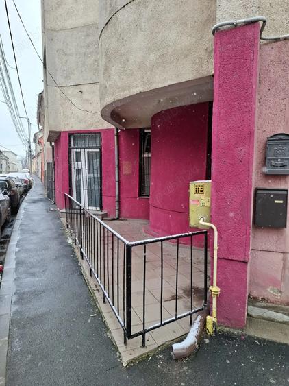 Inchiriez vand spatiu comercial - 3