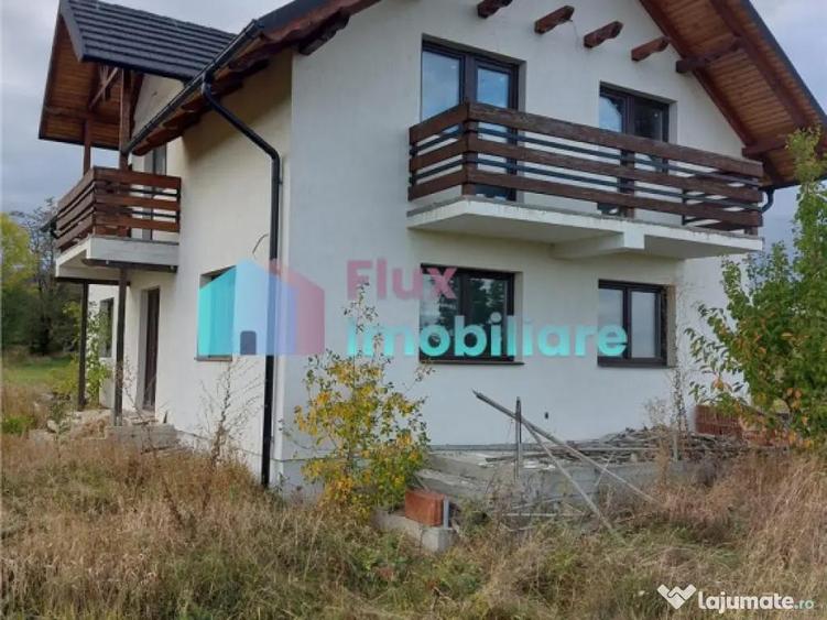 Casa cu 8450 mp teren in Solca - 18