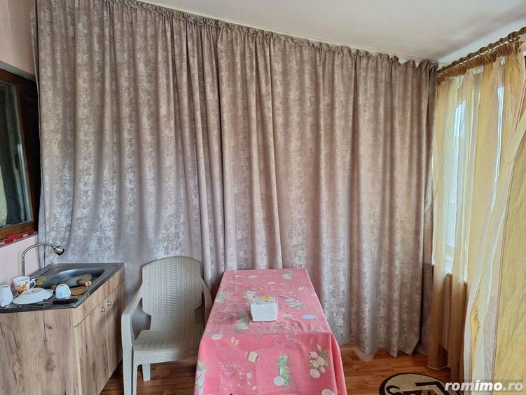 Inchiriez 1 camera + baie + bucatarie la curte - 7