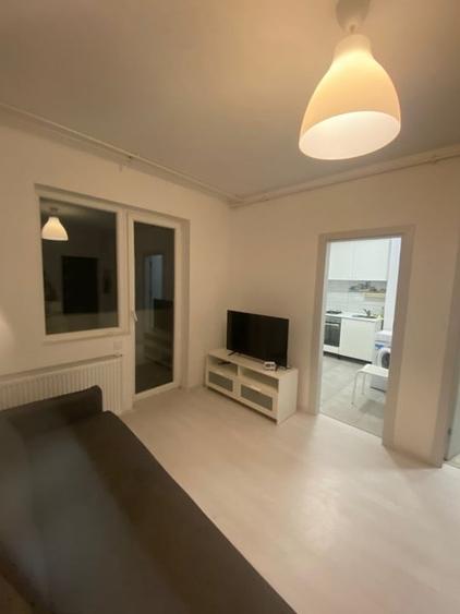 Inchiriere Garsoniera Decomandata Militari Residence - 3