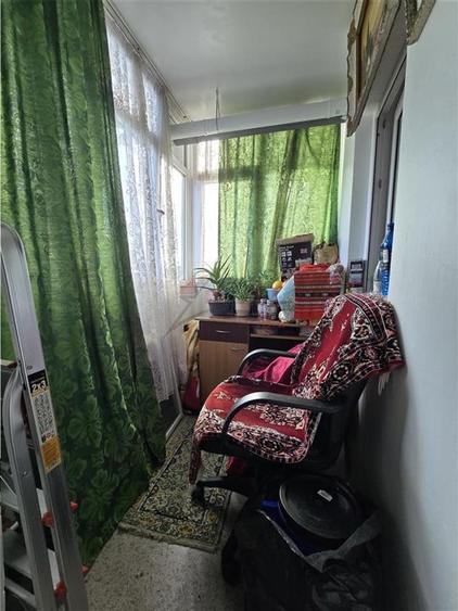 Mircea cel Batran - statia TAXI, 2 camere decomandat cu geam la baie - 10