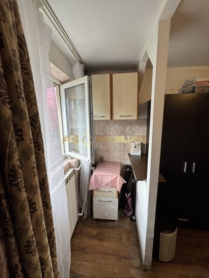 Garsoniera de vanzare | Titan/Ozana | Metrou | mobilata\utilata - 5