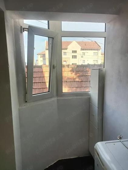 Inchiriez garsoniera - 9