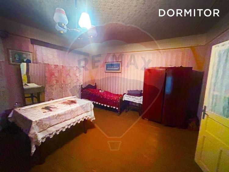 Casă din caramida cu 4 camere de vânzare in Bucumi MM langa DN - 15