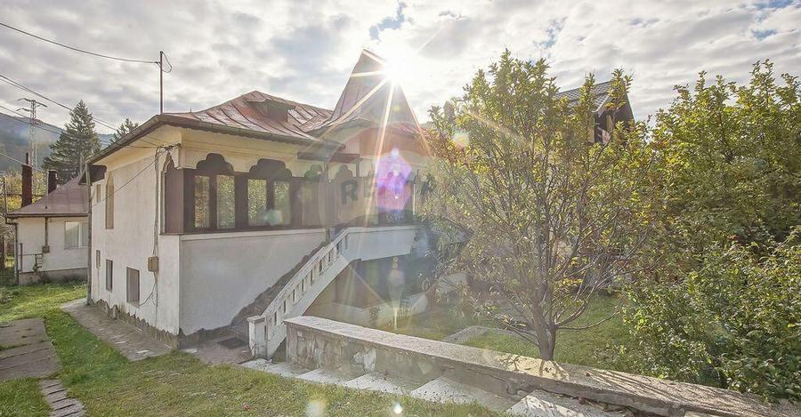 Vila cu farmec istoric in Bu?teni, pensiune sau locuin... - 11