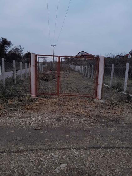 Teren imprejmuit - 1