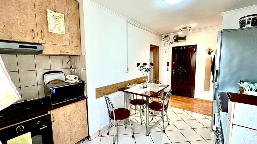 Apartament cu 3 camere decomandat, mobilat în Dacia