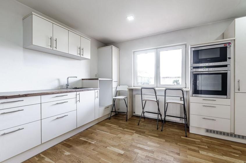 Casa spatioasa de vanzare &icirc;n Bujac , 3 bai, 5 camere, super pret! - 7