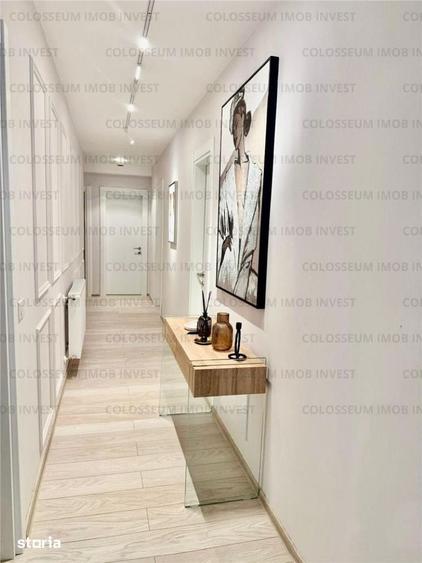 Apartament cu 3 camere decomandat în Tractorul