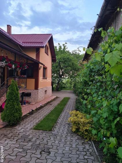 Ofer spre vanzare casa de locuit