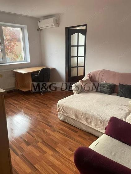 Ap 2 cam zona Circumvalatiunii Bloc anvelopat - 1