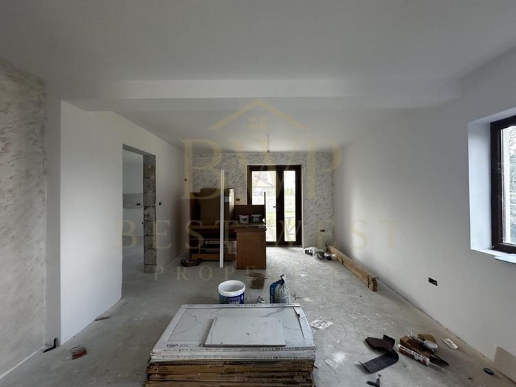 Duplex, 4 dormitoare, Mosnita, drum asfaltat, toate utilitățile - 1