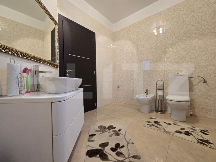 Vile  cu piscina exclusivista de vanzare in zona  Grand Hotel Italia - 17