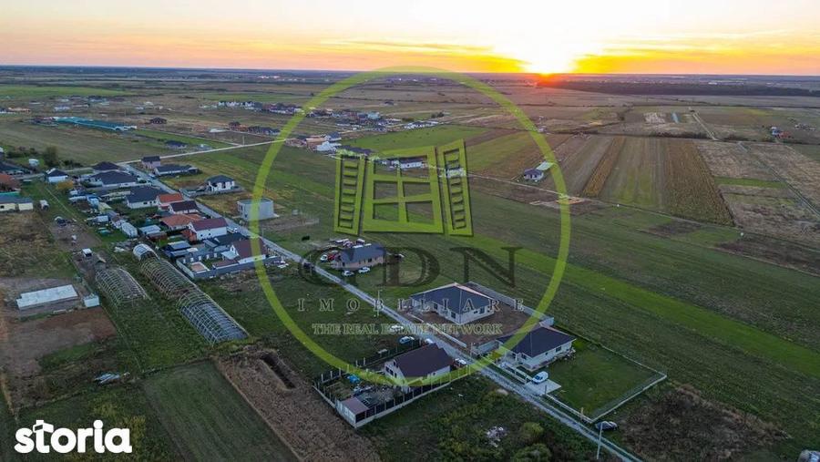 Teren intravilan de vanzare in Cihei, 511 mp, cu front stradal de 17 - 5