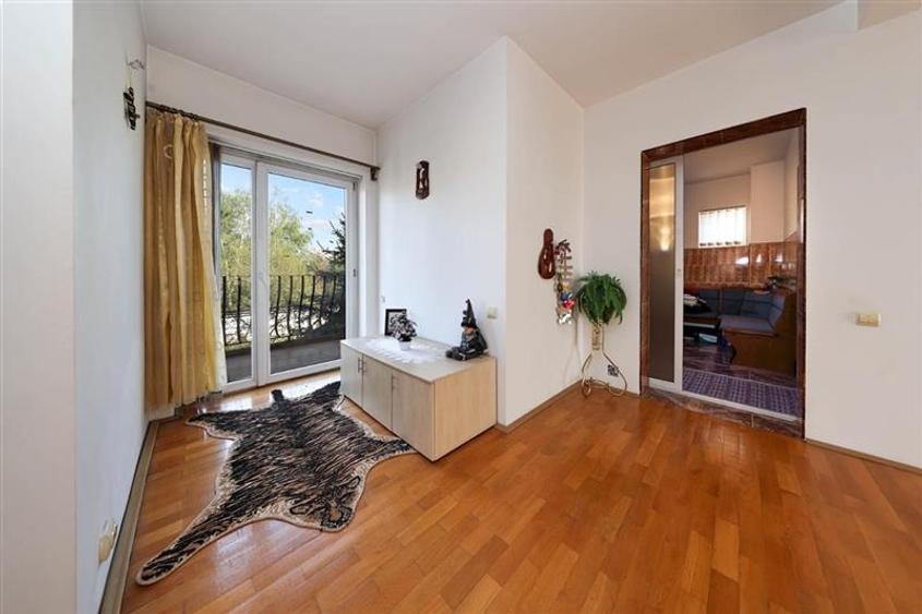 Vanzare Casa zona Tractorul, teren aferent 700 mp - 7