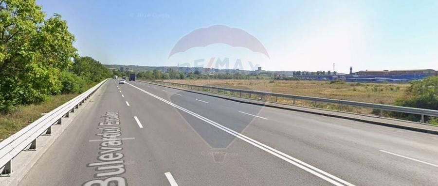 Teren intravilan de vanzare 4.654 mp  zona Dedeman, Targoviste - 4