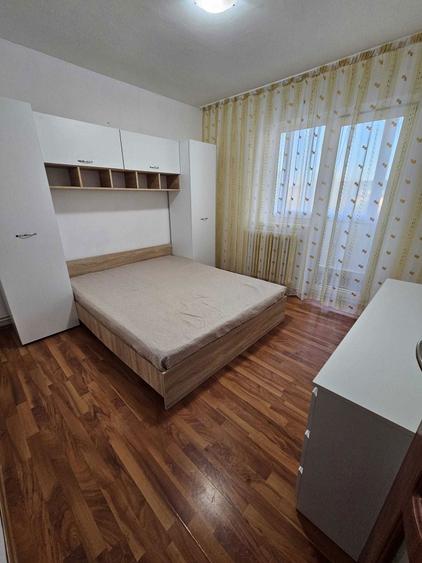 Apartament cu 3 camere de inchiriat - 1