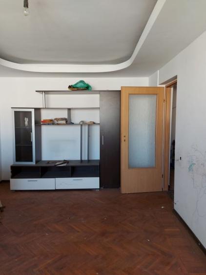 Vand ap. 3 cam Nord, Et 9 din 10, Conf 1, Decomandat, Sup 68 mp Pret 69 999 Euro - 2