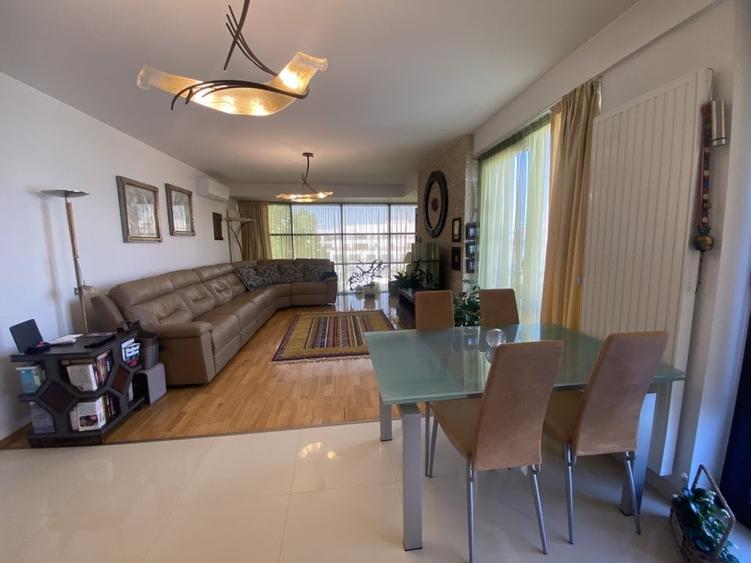 Apartament 4 camere bloc boutique si terasa de 25m - 41