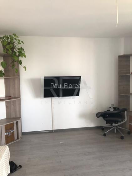 Apartament cu 3 camere la 400 de metri de statia de metrou 1 Decembrie 1918