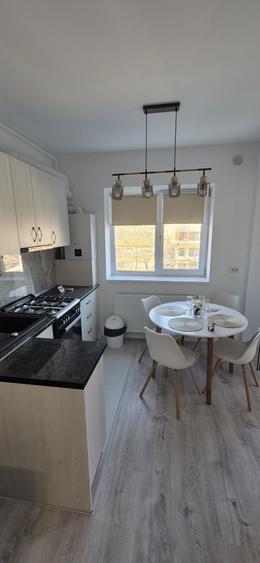 Inchiriez ap. 2 camere bloc nou, 2 min metrou Costin Georgian - 7