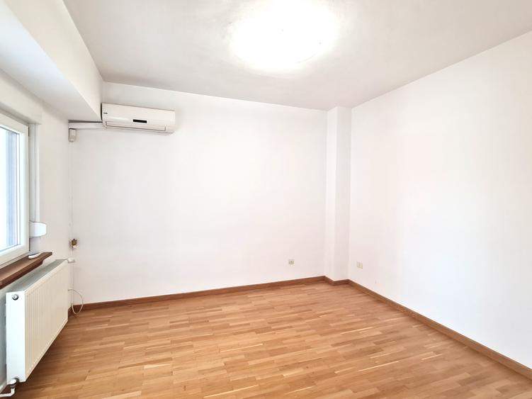 Birou zona Aviatorilor - parcare - 2