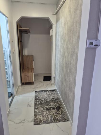 Apartament cu 2 camere semidecomandat în Dacia