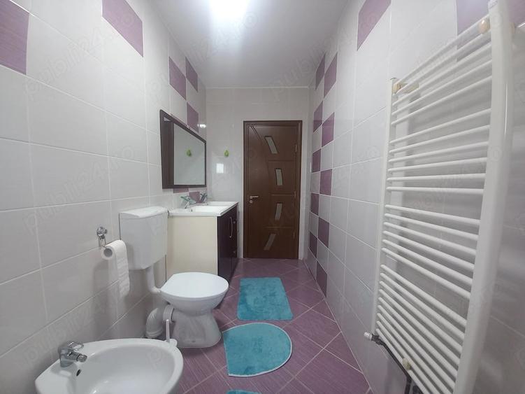 Apartament cu 3 camere decomandat în Soarelui