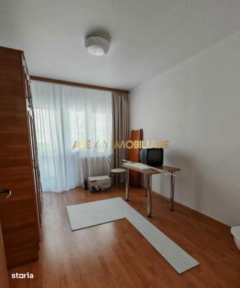 Apartament cu 3 camere, mobilat în Berceni