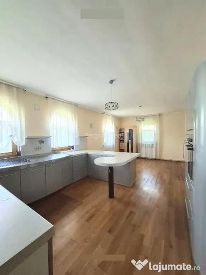 Casă cu 1 camere cu Teren 1490 Mp în Snagov