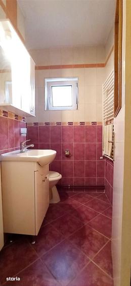 Apartament cu 4 camere de vanzare in Micro 16 - 16