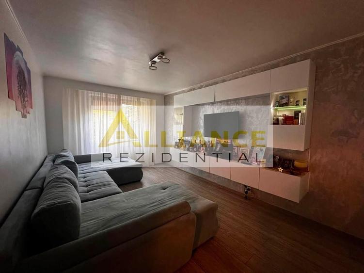 Apartament cu 3 camere decomandat, mobilat în Apărătorii Patriei