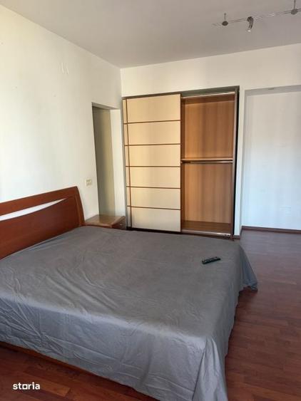 Apartament cu 4 camere în Aviației