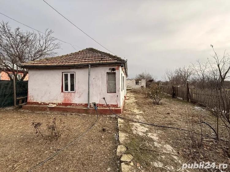 Casă cu Teren 700 Mp în Central