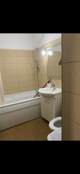 Apartament cu 2 camere decomandat, mobilat în Berceni