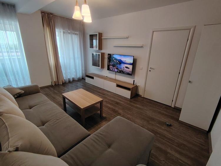Apartament cu 2 camere decomandat în Titan