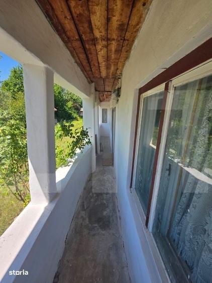 Casă cu 3 camere în Hătuica