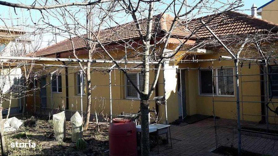 Casa decomandata cu gradina - 2