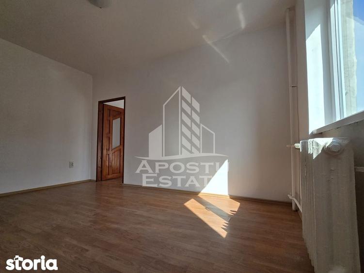 Apartament 2 camere semidecomandat, Gradiste 37 mp - 5