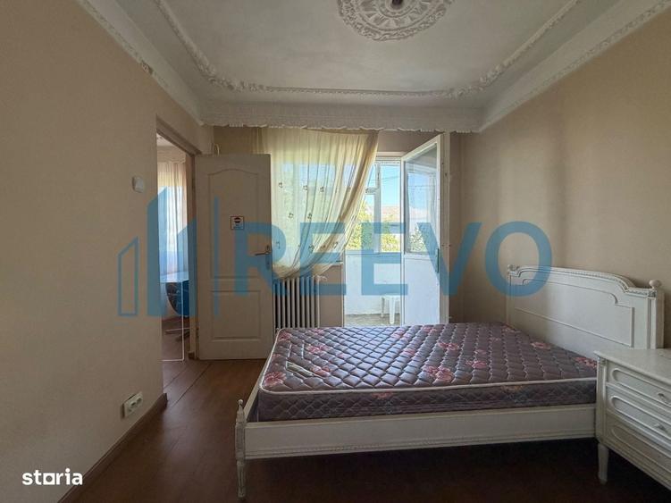 Apartament cu 2 camere nedecomandat în Republicii